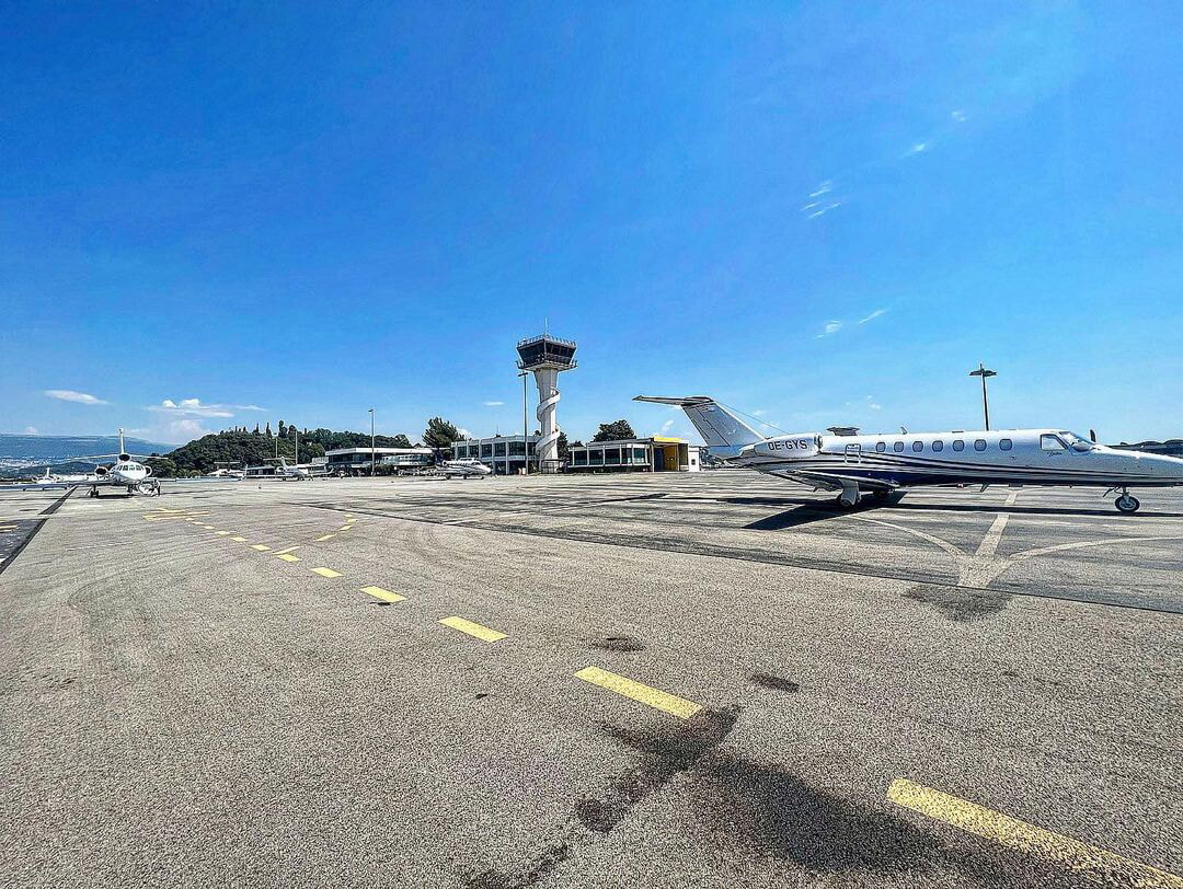 Cannes Lufthavn (Mandelieu) Biludlejning