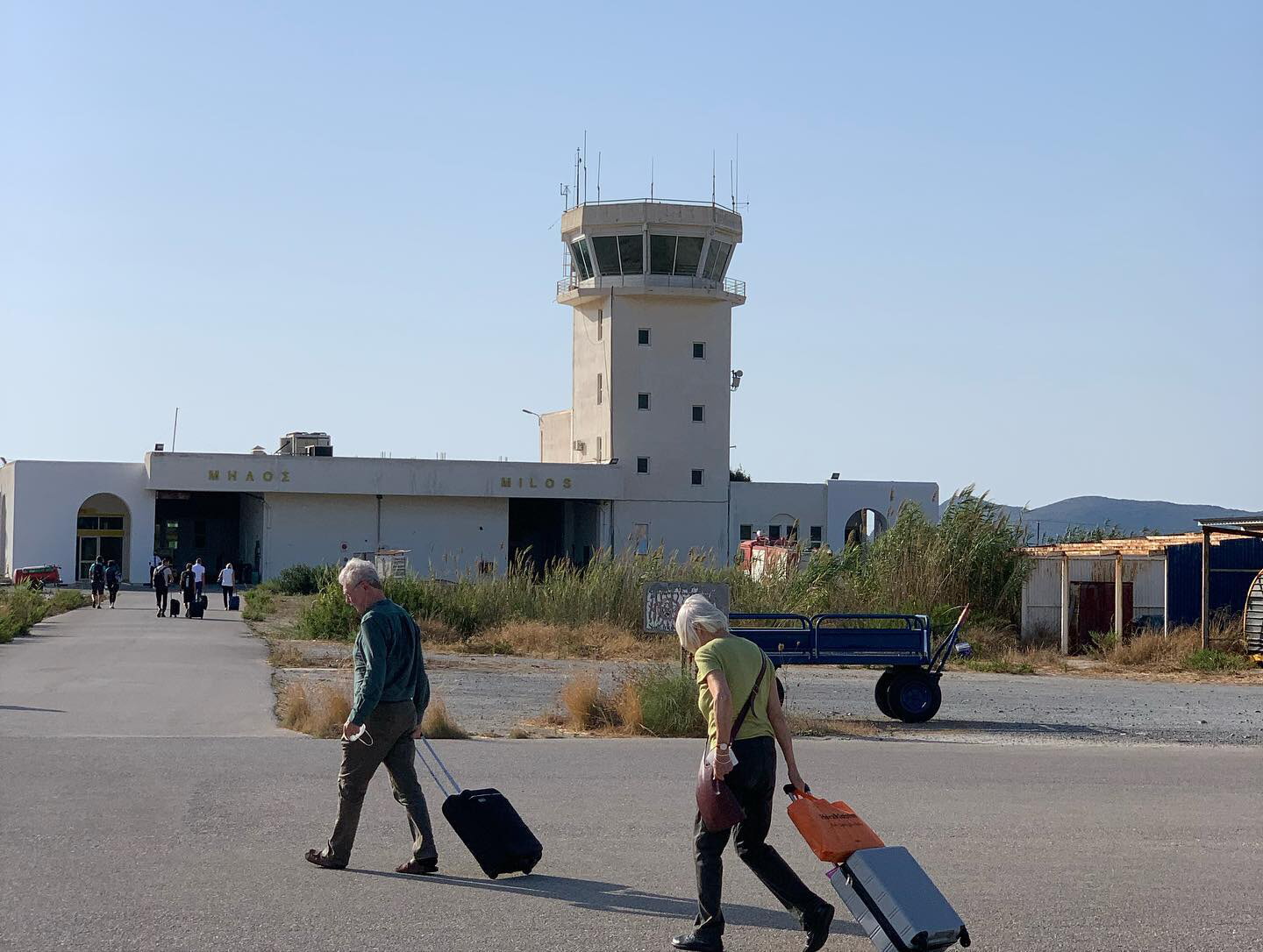 Noleggio auto Aeroporto di Milos