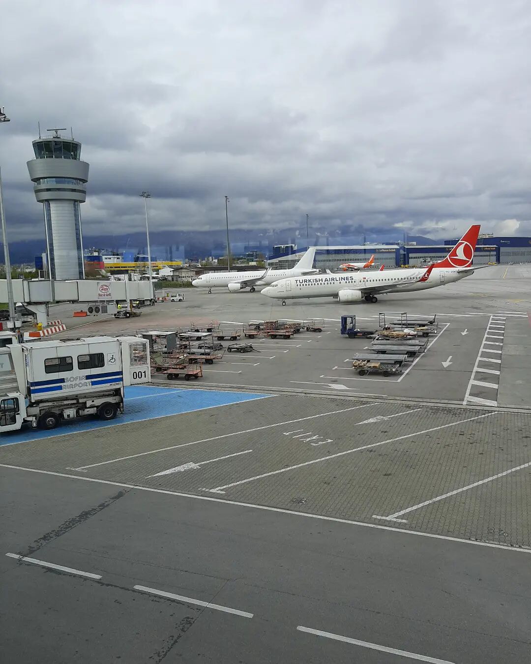 Biluthyrning i Sofias Flygplats